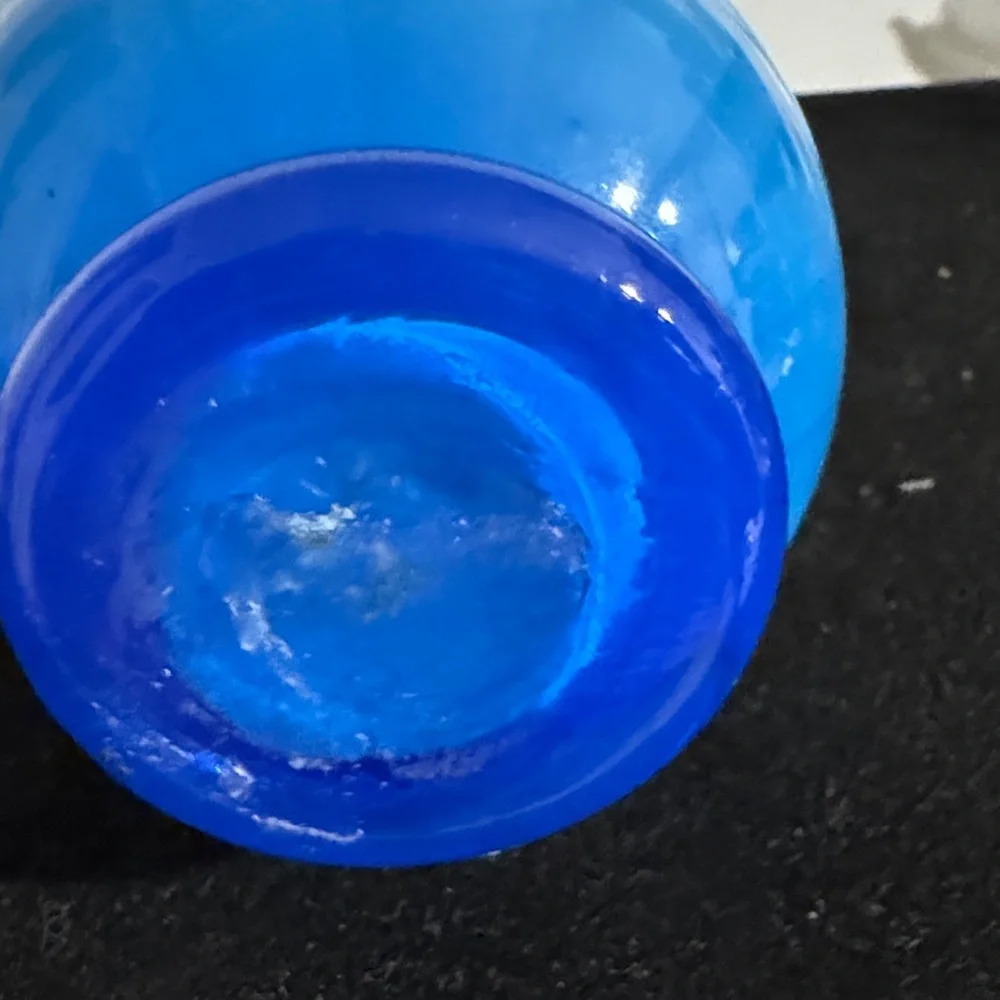 Vintage 1950s 6 inch hand blown glass blue vase with double handles